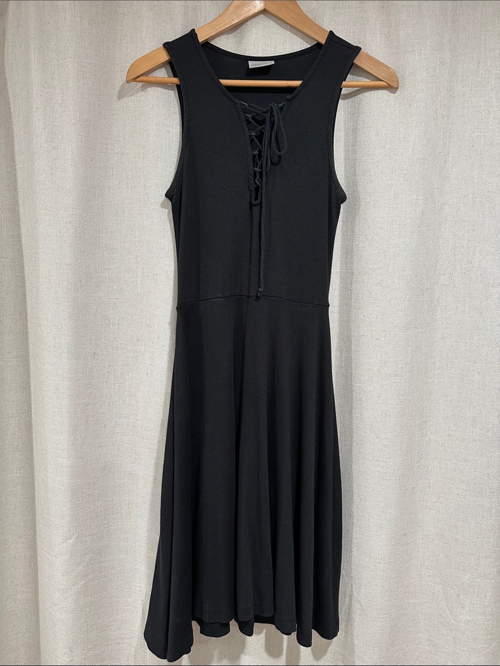 Vero Moda Black Sleeveless Lace-Up Midi Dress